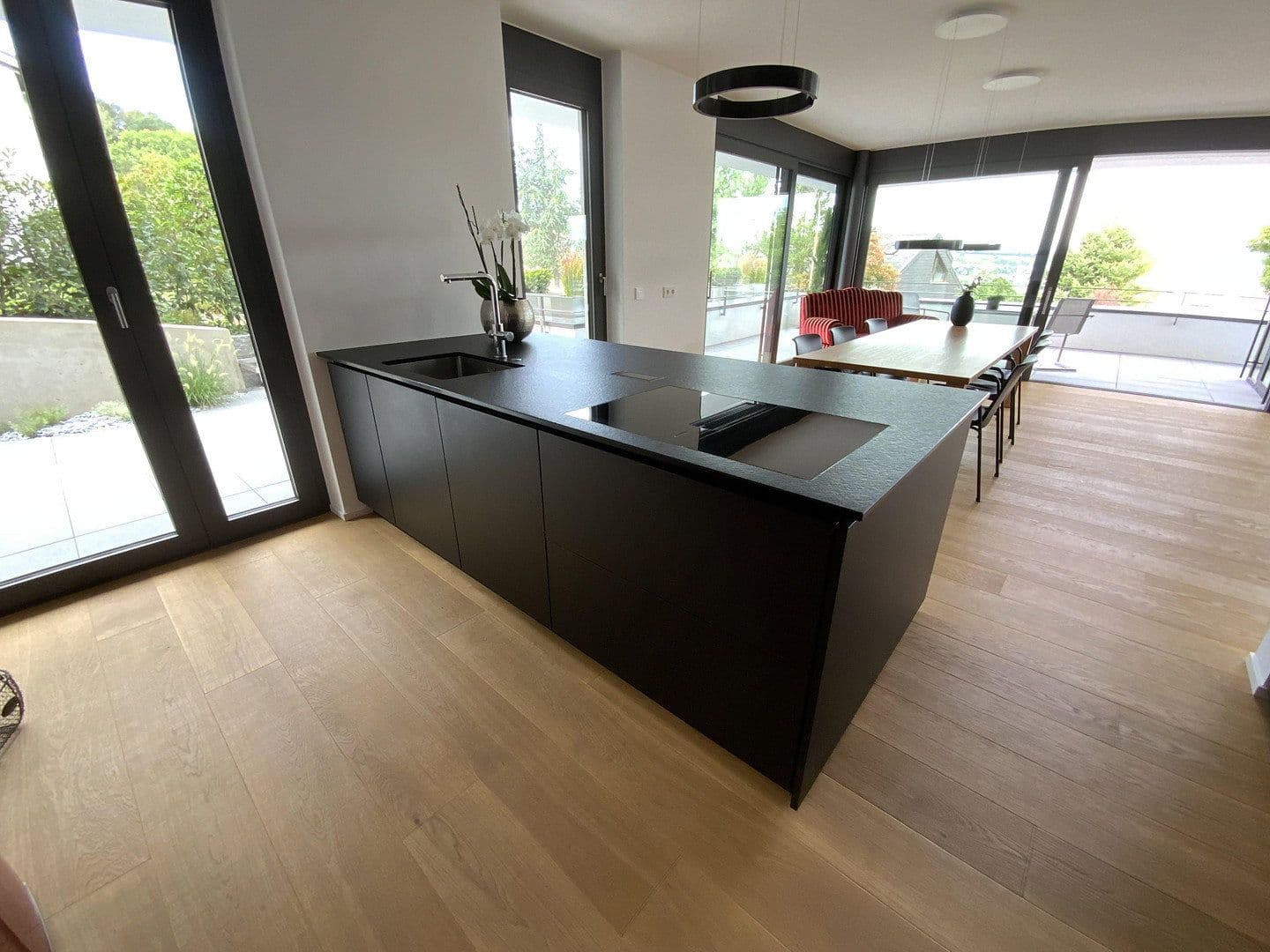 Predaj bytu 3-izbový 170 m², Lörrach, Bádensko-Wurttembersko Predaj bytu 3-izbový 170 m², Lörrach, Bádensko-Wurttembersko