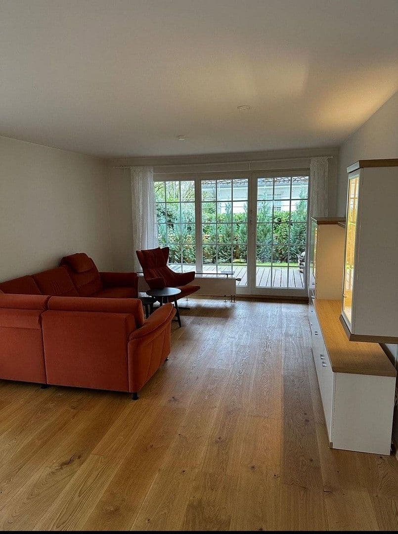 Prenájom bytu 2-izbový 70 m², Stuhr, Dolné Sasko Prenájom bytu 2-izbový 70 m², Stuhr, Dolné Sasko