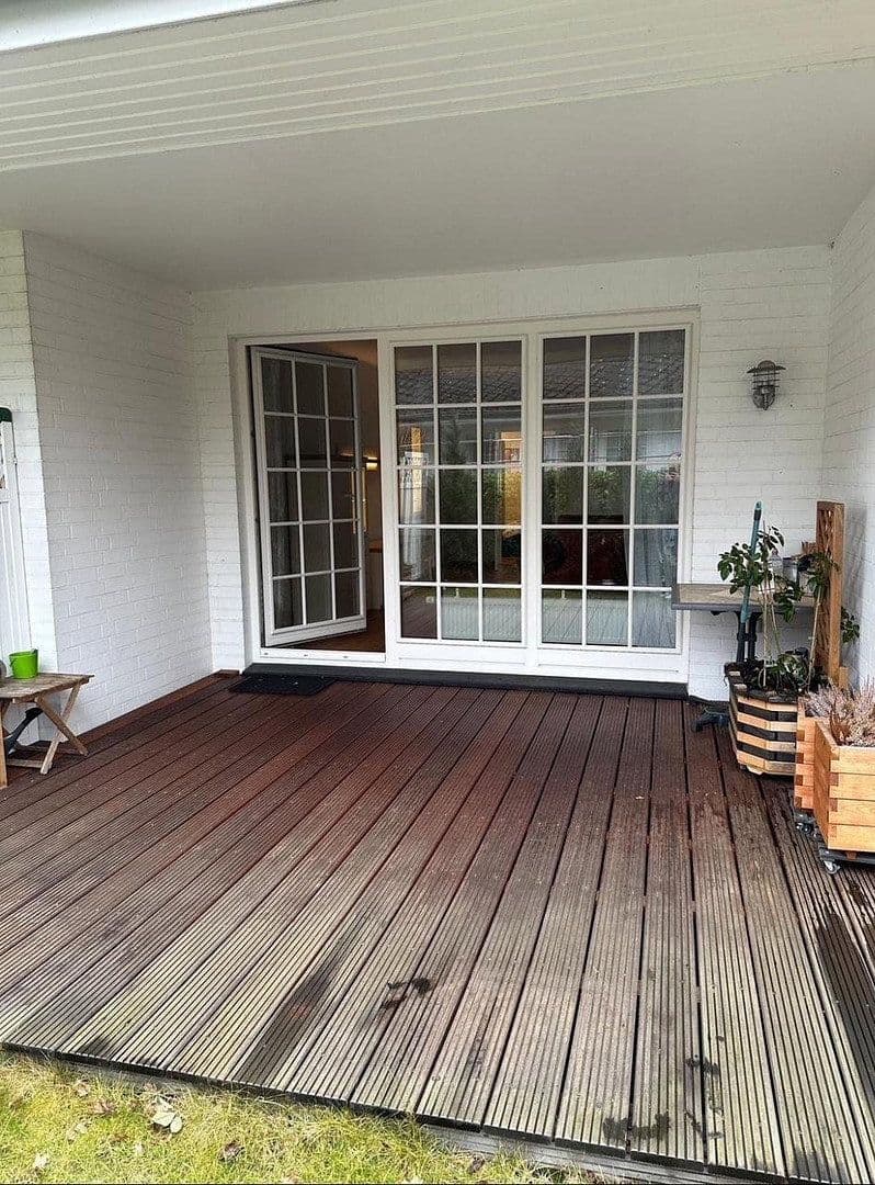 Prenájom bytu 2-izbový 70 m², Stuhr, Dolné Sasko Prenájom bytu 2-izbový 70 m², Stuhr, Dolné Sasko