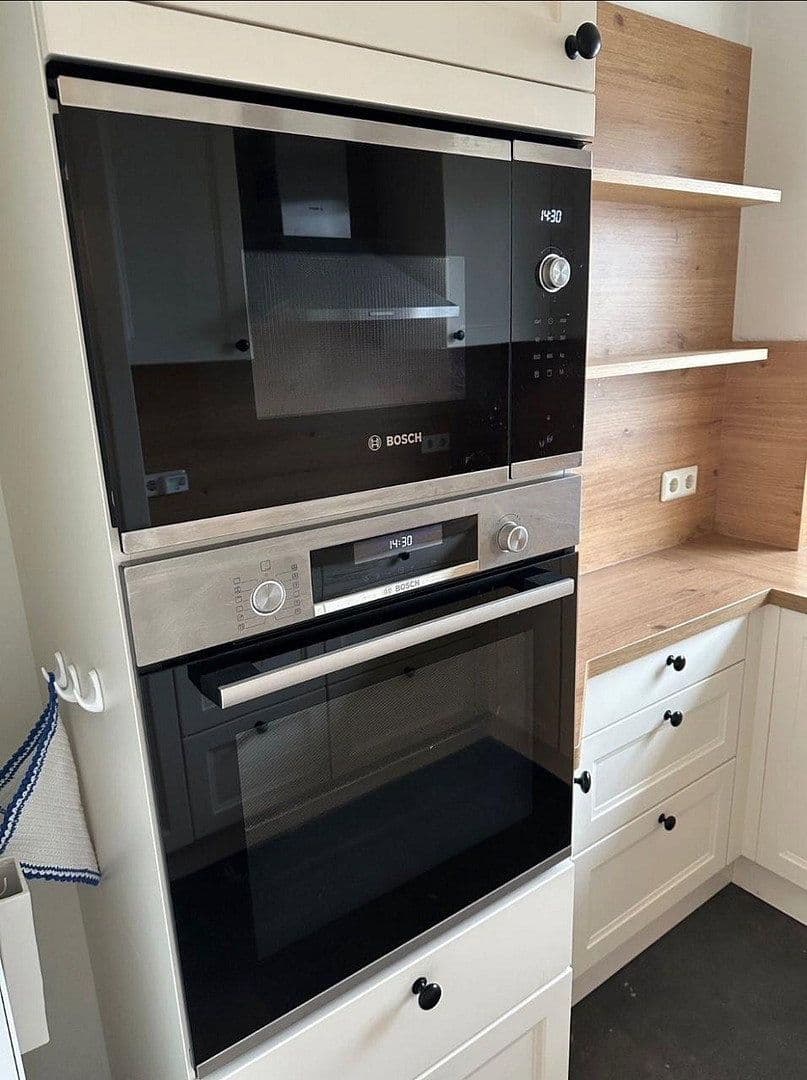 Prenájom bytu 2-izbový 70 m², Stuhr, Dolné Sasko Prenájom bytu 2-izbový 70 m², Stuhr, Dolné Sasko