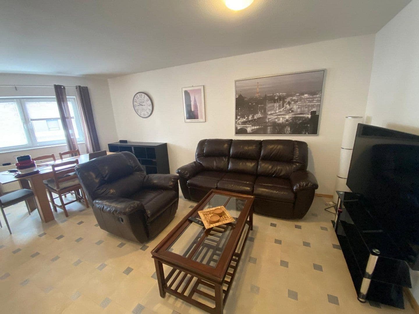 Prenájom bytu 3-izbový 86 m², Landstuhler Str. 61a, Ramstein-Miesenbach, Porýnie-Falcko Prenájom bytu 3-izbový 86 m², Landstuhler Str. 61a, Ramstein-Miesenbach, Porýnie-Falcko