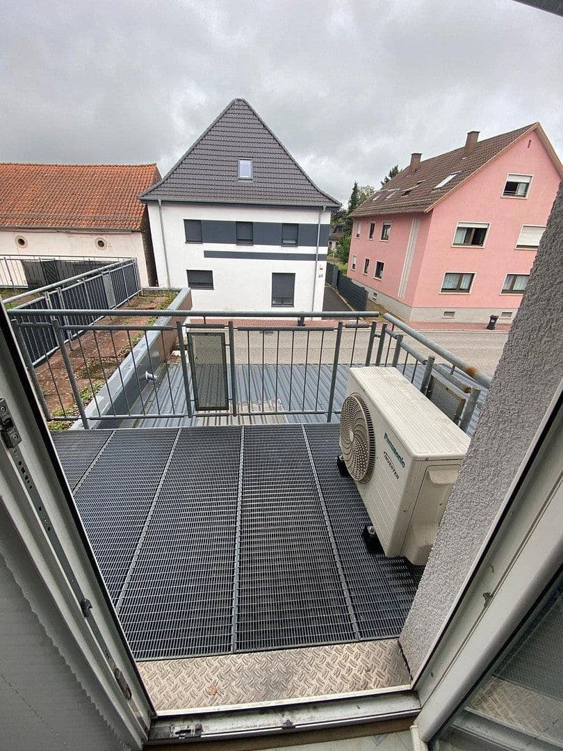 Prenájom bytu 3-izbový 86 m², Landstuhler Str. 61a, Ramstein-Miesenbach, Porýnie-Falcko Prenájom bytu 3-izbový 86 m², Landstuhler Str. 61a, Ramstein-Miesenbach, Porýnie-Falcko
