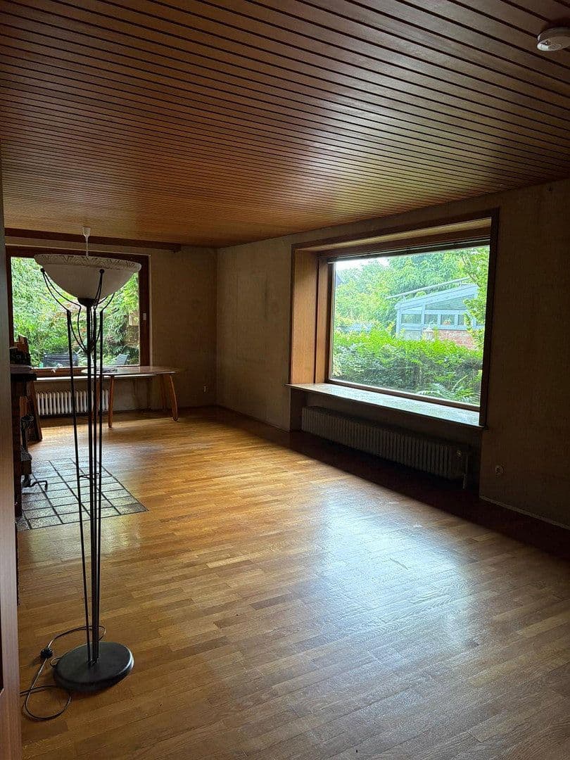 Predaj domu 170 m², pozemek 800 m², Hamburg Poppenbüttel, Hamburg Predaj domu 170 m², pozemek 800 m², Hamburg Poppenbüttel, Hamburg