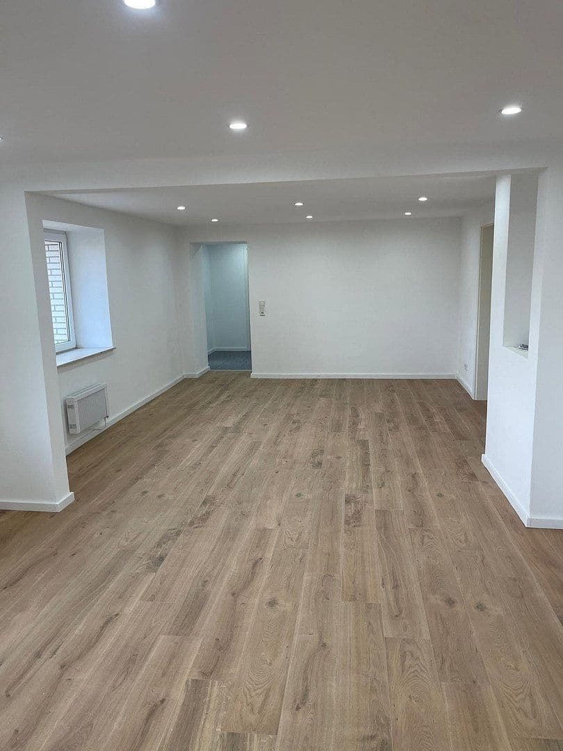 Predaj domu 160 m², pozemek 460 m², Lebacher Straße 72, Eppelborn, Sársko Predaj domu 160 m², pozemek 460 m², Lebacher Straße 72, Eppelborn, Sársko