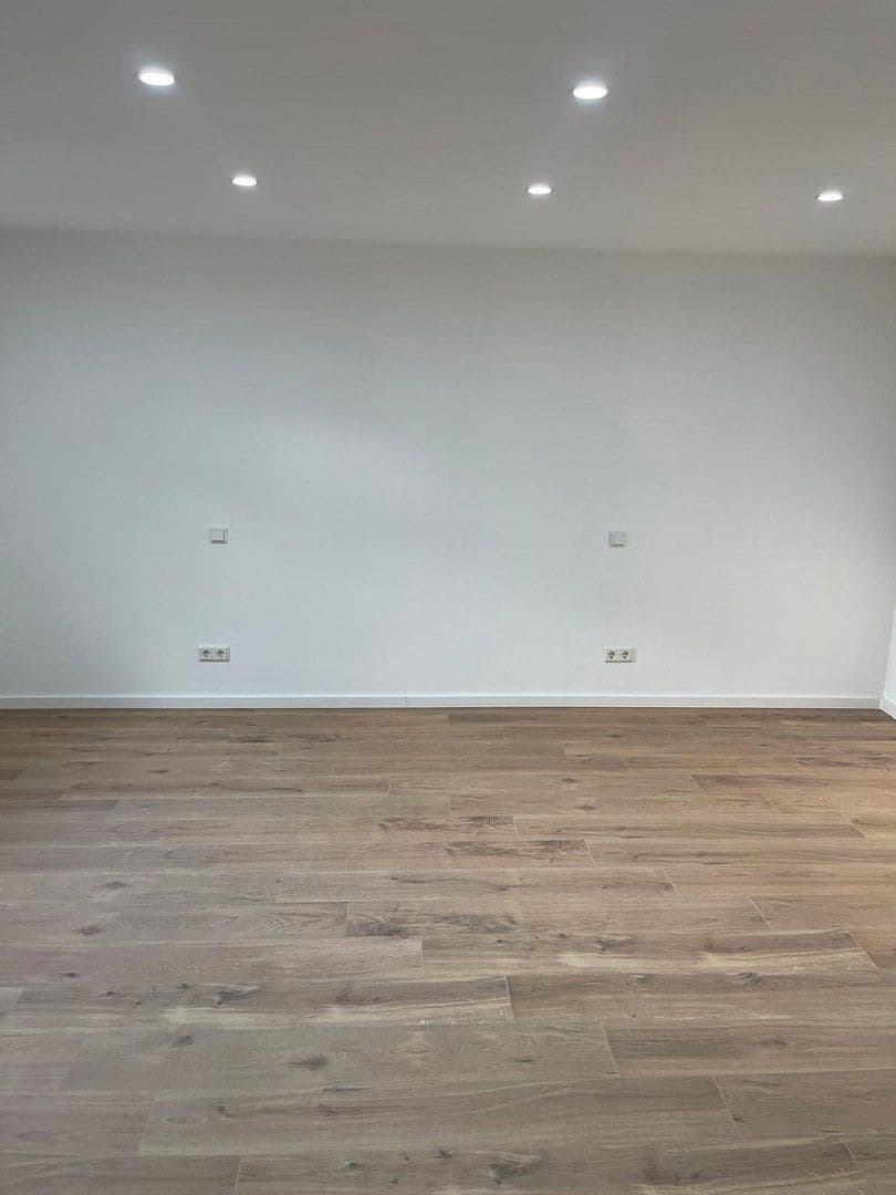 Predaj domu 160 m², pozemek 460 m², Lebacher Straße 72, Eppelborn, Sársko Predaj domu 160 m², pozemek 460 m², Lebacher Straße 72, Eppelborn, Sársko