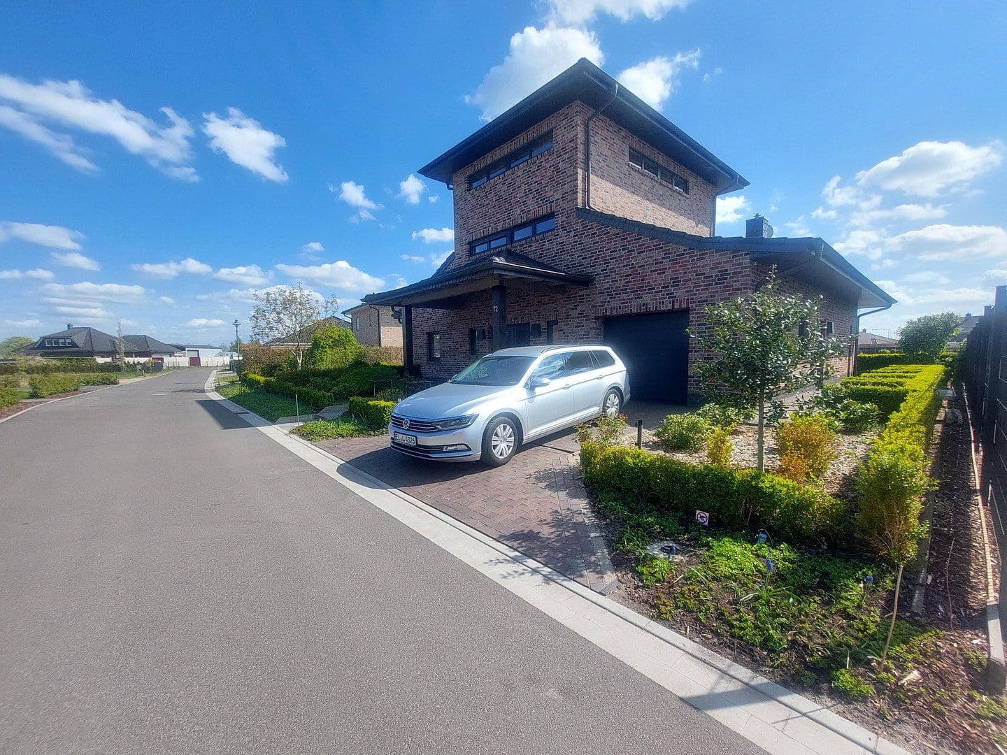 Predaj domu 354 m², pozemek 867 m², Inselstrasse 72, Rhede (Ems), Dolné Sasko Predaj domu 354 m², pozemek 867 m², Inselstrasse 72, Rhede (Ems), Dolné Sasko