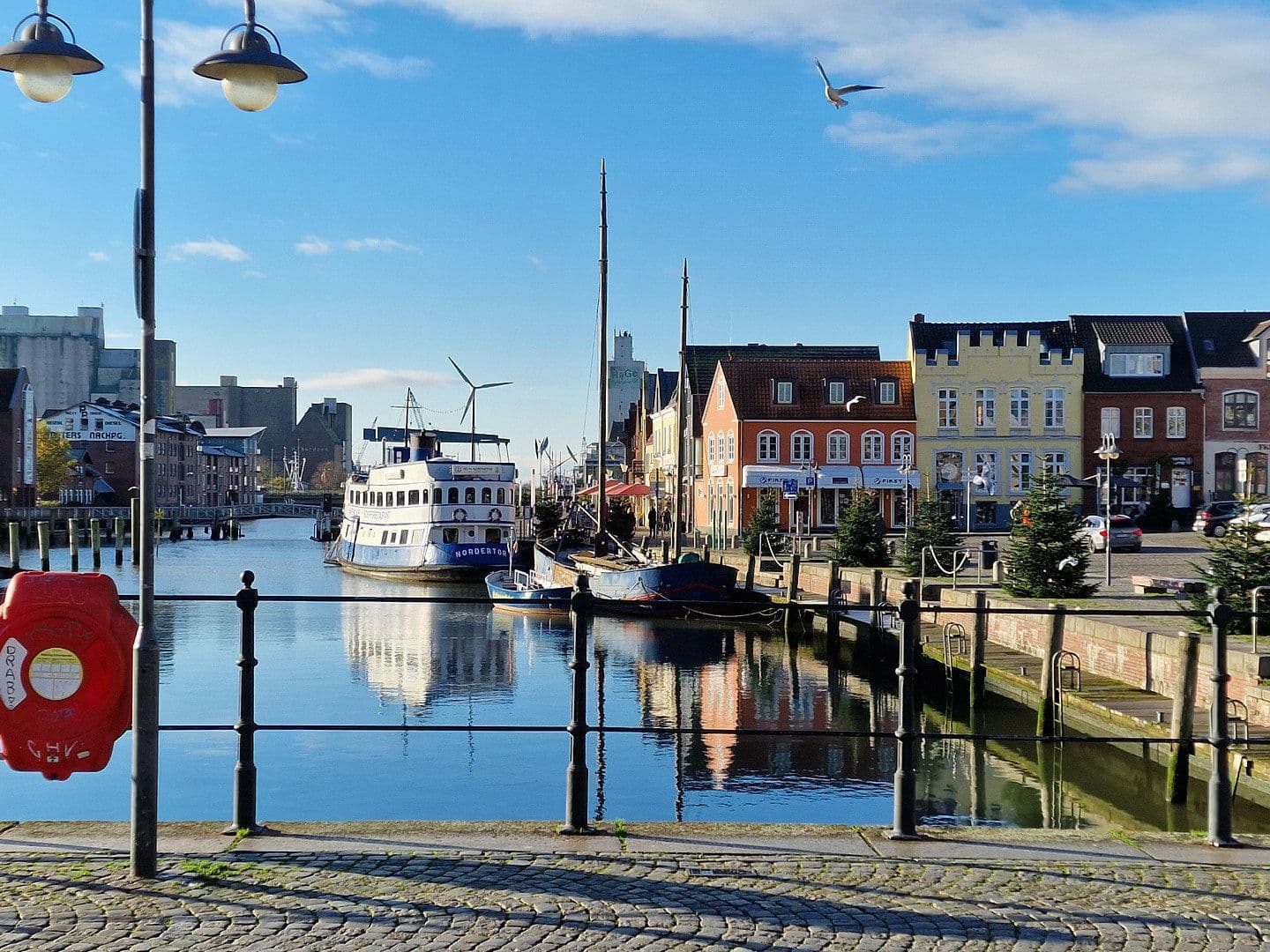 Predaj domu 480 m², pozemek 1.460 m², Nordstrand, Šlezvicko-Holštajnsko Predaj domu 480 m², pozemek 1.460 m², Nordstrand, Šlezvicko-Holštajnsko