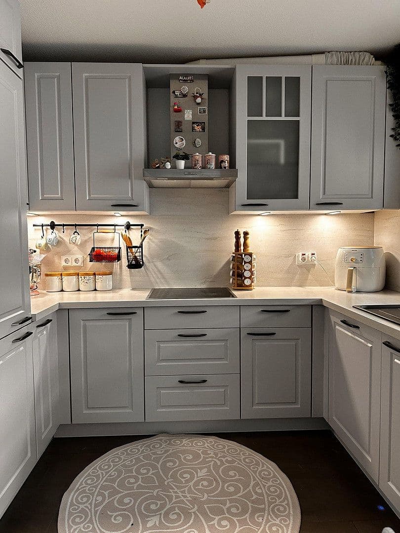 Prenájom bytu 3-izbový 92 m², Frankfurt am Main, Hesensko Prenájom bytu 3-izbový 92 m², Frankfurt am Main, Hesensko