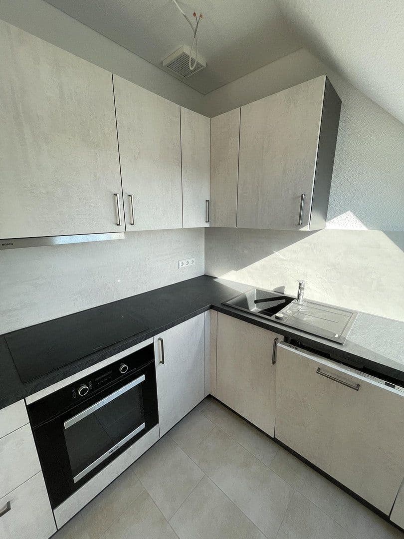 Prenájom bytu 3-izbový 85 m², Wiesenbach, Bádensko-Wurttembersko Prenájom bytu 3-izbový 85 m², Wiesenbach, Bádensko-Wurttembersko