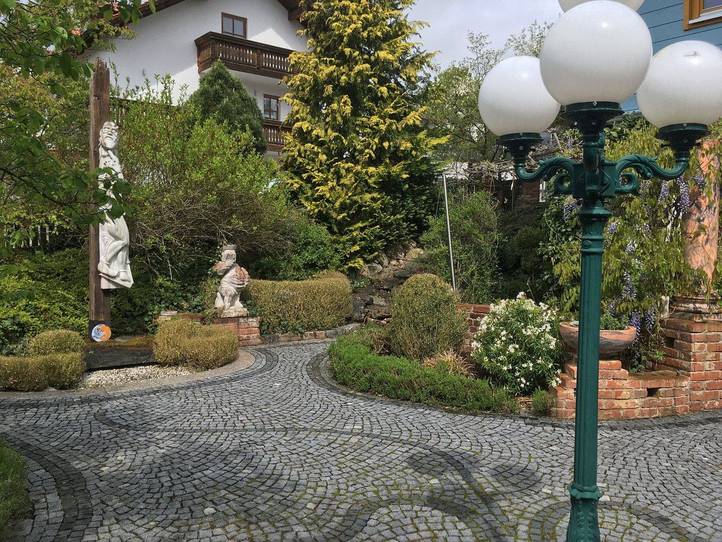 Predaj domu 238 m², pozemek 1.108 m², Landshut, Bavorsko Predaj domu 238 m², pozemek 1.108 m², Landshut, Bavorsko