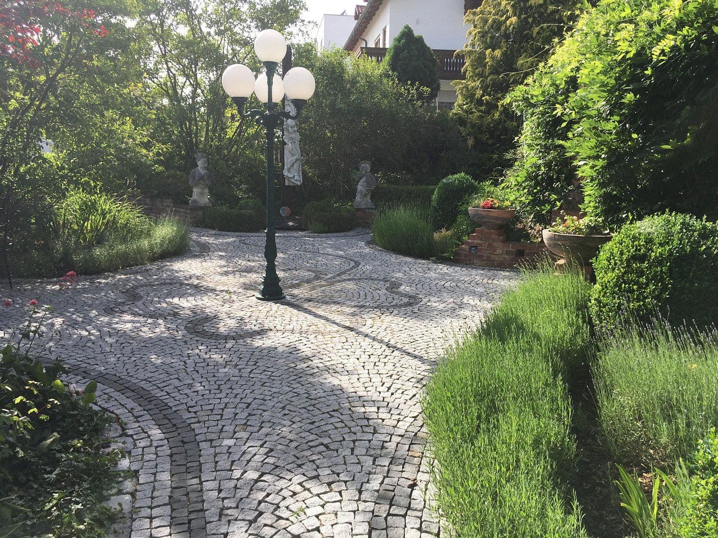 Predaj domu 238 m², pozemek 1.108 m², Landshut, Bavorsko Predaj domu 238 m², pozemek 1.108 m², Landshut, Bavorsko