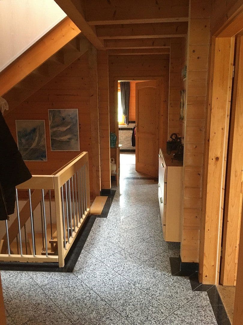 Predaj domu 238 m², pozemek 1.108 m², Landshut, Bavorsko Predaj domu 238 m², pozemek 1.108 m², Landshut, Bavorsko