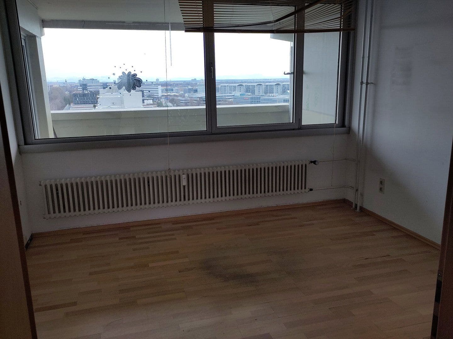 Prenájom bytu 3-izbový 87 m², Riesstraße 84, München, Bavorsko Prenájom bytu 3-izbový 87 m², Riesstraße 84, München, Bavorsko