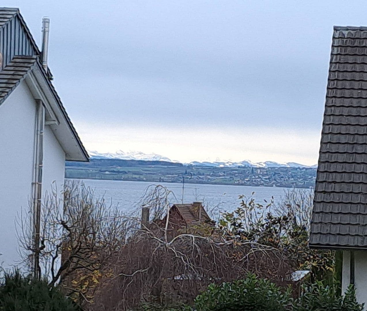 Prenájom bytu 4-izbový 126 m², Neugartenstraße, Hagnau am Bodensee, Bádensko-Wurttembersko Prenájom bytu 4-izbový 126 m², Neugartenstraße, Hagnau am Bodensee, Bádensko-Wurttembersko