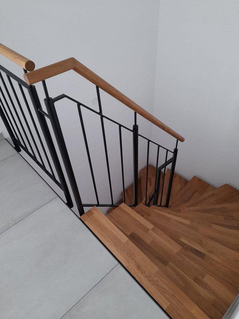 Prenájom bytu 4-izbový 126 m², Neugartenstraße, Hagnau am Bodensee, Bádensko-Wurttembersko Prenájom bytu 4-izbový 126 m², Neugartenstraße, Hagnau am Bodensee, Bádensko-Wurttembersko