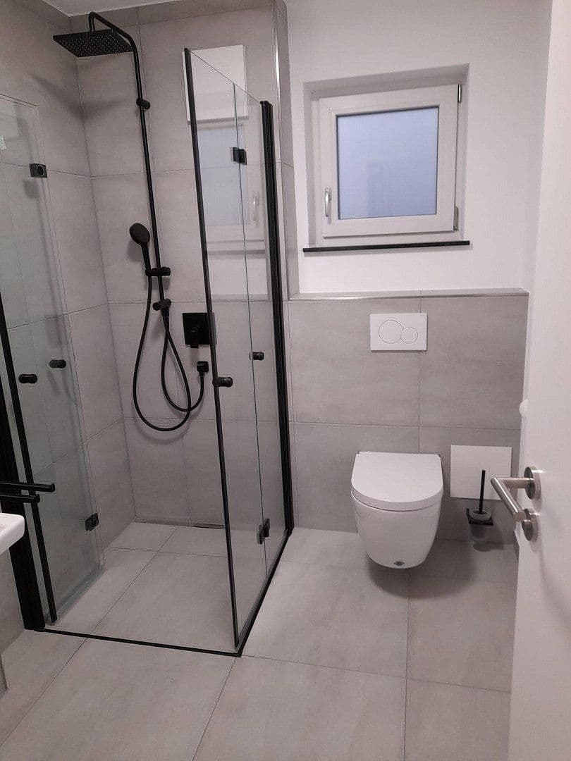 Prenájom bytu 4-izbový 126 m², Neugartenstraße, Hagnau am Bodensee, Bádensko-Wurttembersko Prenájom bytu 4-izbový 126 m², Neugartenstraße, Hagnau am Bodensee, Bádensko-Wurttembersko