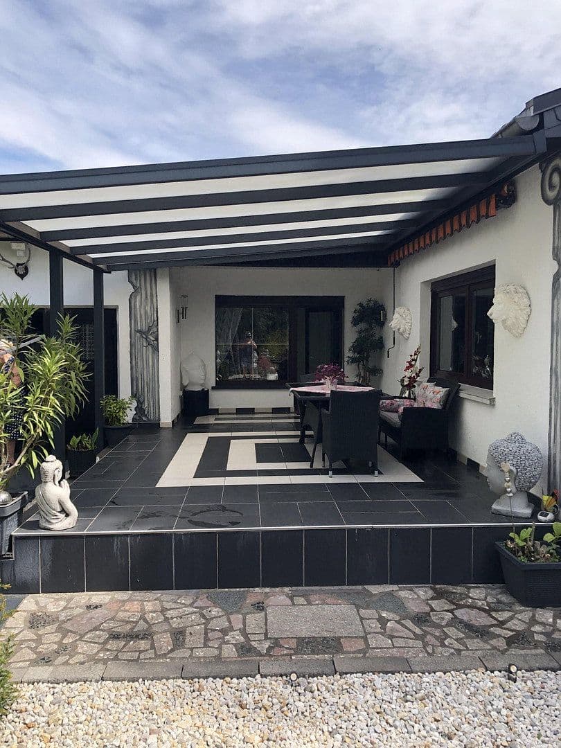 Predaj domu 127 m², pozemek 1.242 m², Birkenwerder, Brandenbursko Predaj domu 127 m², pozemek 1.242 m², Birkenwerder, Brandenbursko