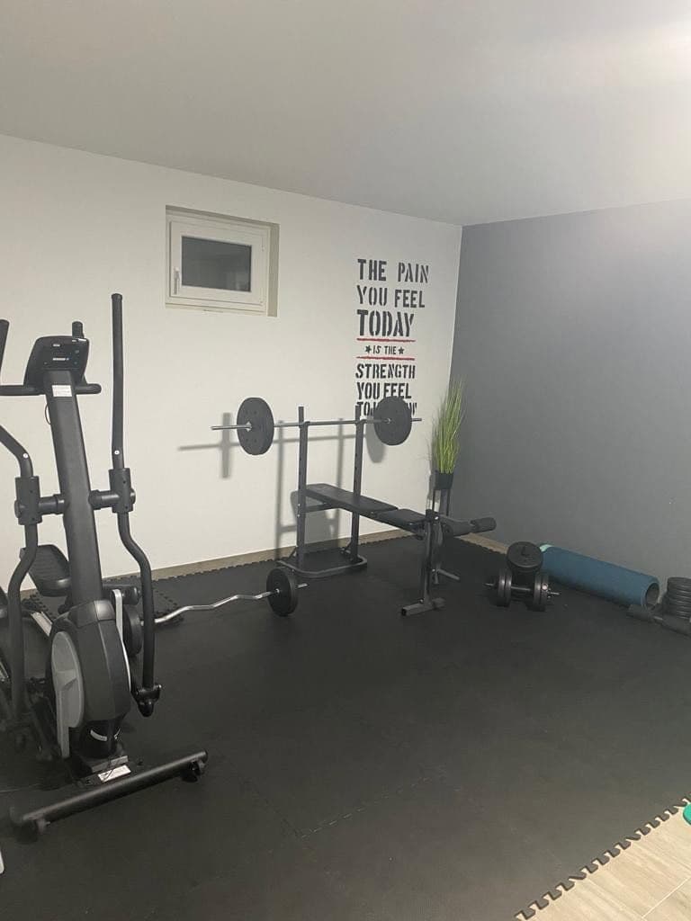 Prenájom domu 160 m², pozemek 300 m², Ingolstadt, Bavorsko Prenájom domu 160 m², pozemek 300 m², Ingolstadt, Bavorsko