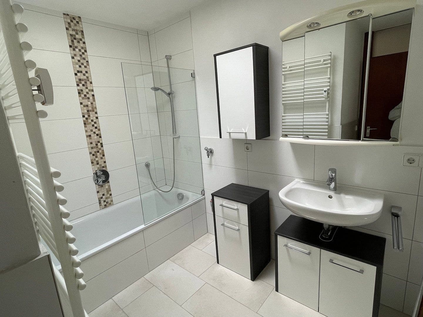 Prenájom bytu 2-izbový 75 m², Teckstraße 4, Fellbach, Bádensko-Wurttembersko Prenájom bytu 2-izbový 75 m², Teckstraße 4, Fellbach, Bádensko-Wurttembersko