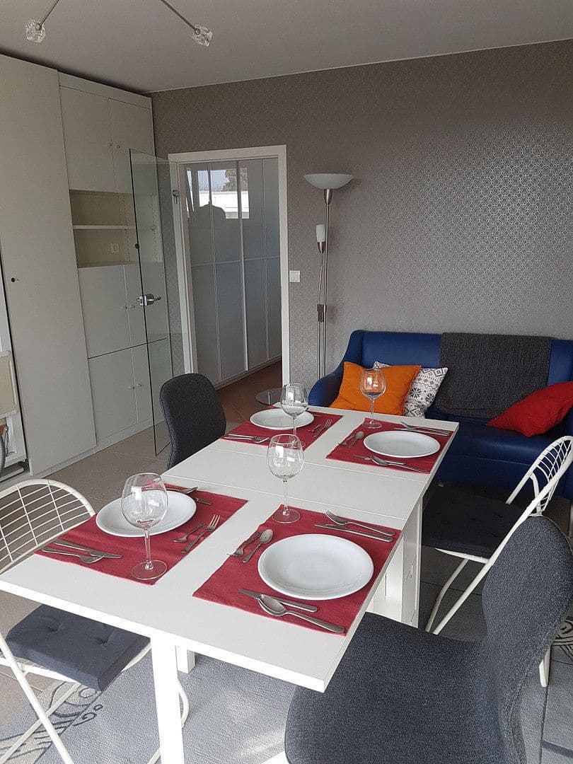 Prenájom bytu 1-izbový 39 m², Deutschherrenstraße 73, Bonn - Bad Godesberg, Severné Porýnie - Westfálsko Prenájom bytu 1-izbový 39 m², Deutschherrenstraße 73, Bonn - Bad Godesberg, Severné Porýnie - Westfálsko