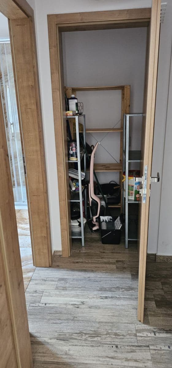 Prenájom bytu 1-izbový 30 m², Sukova, Velké Přílepy, Středočeský kraj Prenájom bytu 1-izbový 30 m², Sukova, Velké Přílepy, Středočeský kraj