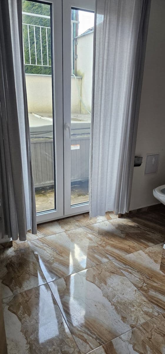 Prenájom bytu 1-izbový 30 m², Sukova, Velké Přílepy, Středočeský kraj Prenájom bytu 1-izbový 30 m², Sukova, Velké Přílepy, Středočeský kraj