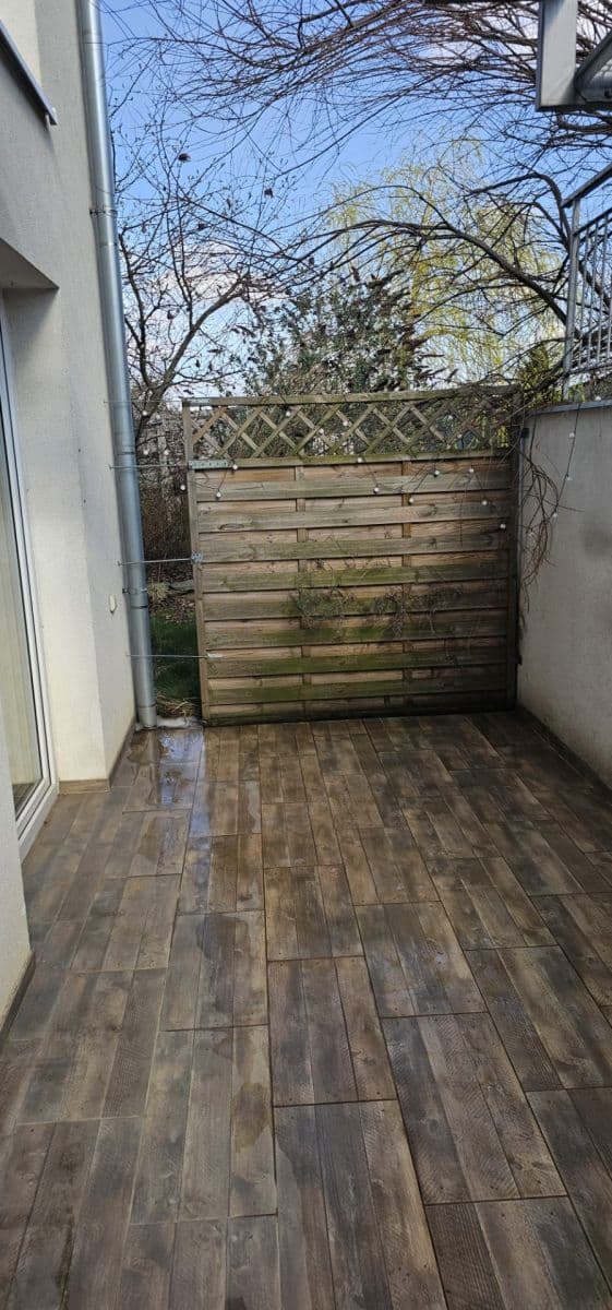 Prenájom bytu 1-izbový 30 m², Sukova, Velké Přílepy, Středočeský kraj Prenájom bytu 1-izbový 30 m², Sukova, Velké Přílepy, Středočeský kraj