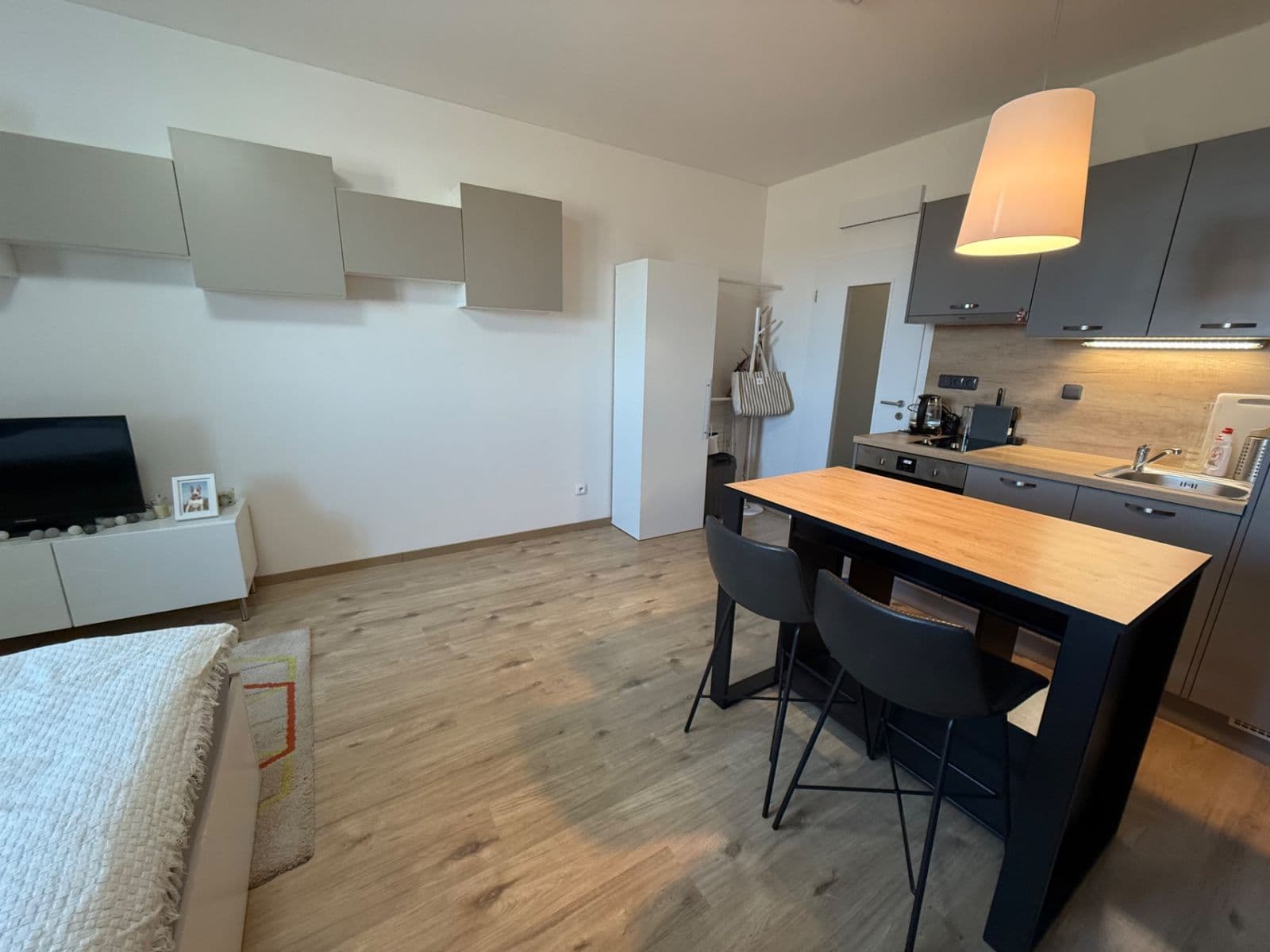 Prenájom bytu 1-izbový 32 m², U Konečné, Praha, Praha Prenájom bytu 1-izbový 32 m², U Konečné, Praha, Praha