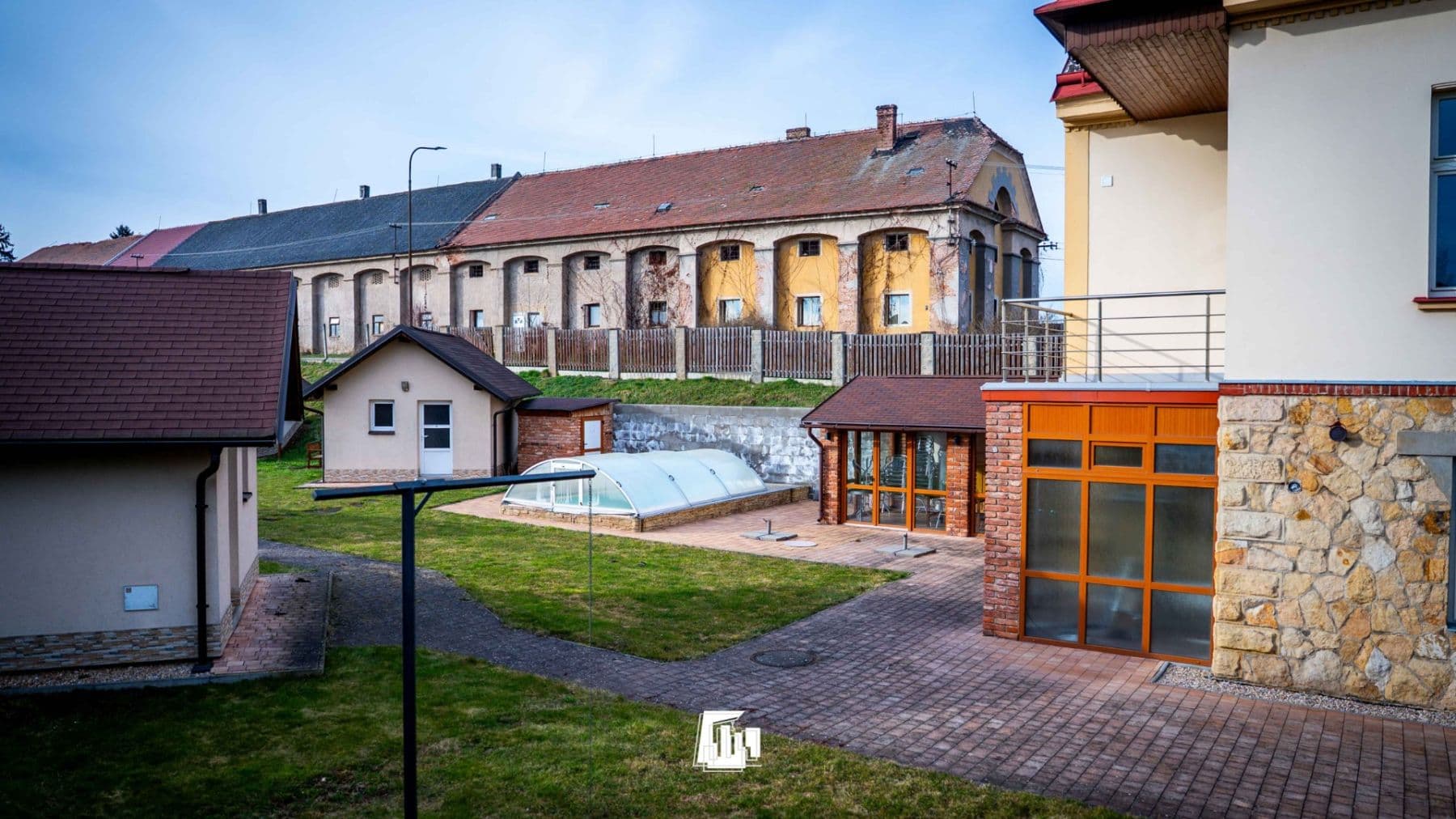 Predaj domu 400 m², pozemek 6.748 m², 1. máje, Vysoké Veselí, Královéhradecký kraj Predaj domu 400 m², pozemek 6.748 m², 1. máje, Vysoké Veselí, Královéhradecký kraj