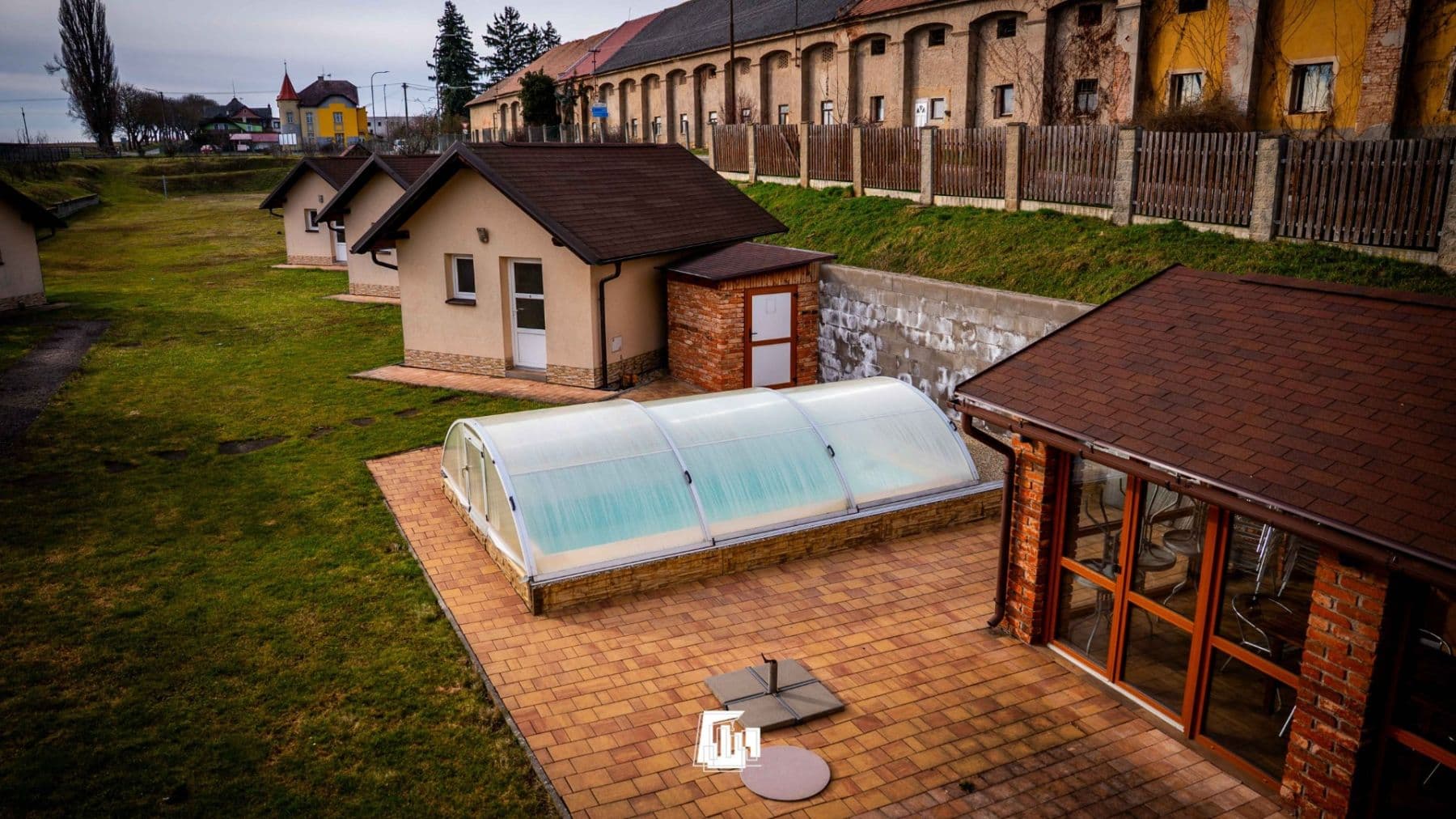 Predaj domu 400 m², pozemek 6.748 m², 1. máje, Vysoké Veselí, Královéhradecký kraj Predaj domu 400 m², pozemek 6.748 m², 1. máje, Vysoké Veselí, Královéhradecký kraj