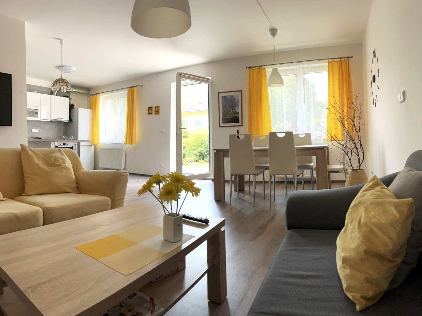 Predaj bytu 3-izbový 85 m², Frymburk, Jihočeský kraj Predaj bytu 3-izbový 85 m², Frymburk, Jihočeský kraj