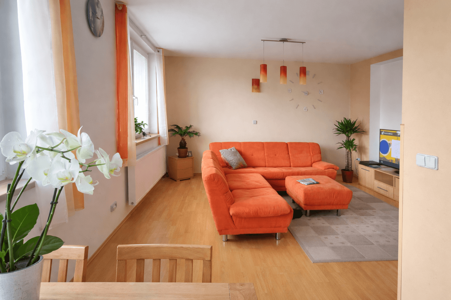 Prenájom bytu 3-izbový 75 m², Nepoměřice, Středočeský kraj Prenájom bytu 3-izbový 75 m², Nepoměřice, Středočeský kraj