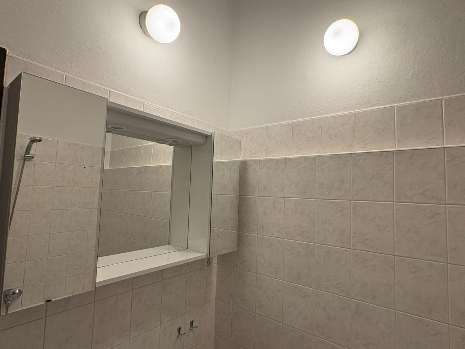 Prenájom bytu 2-izbový 51 m², Komunardů, Praha, Praha Prenájom bytu 2-izbový 51 m², Komunardů, Praha, Praha