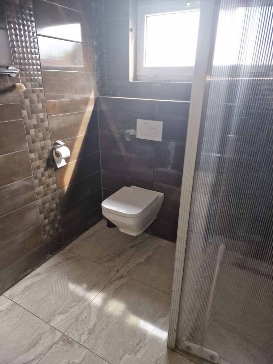 Predaj domu 120 m², pozemek 810 m², Sídliště na Sadech, České Velenice, Jihočeský kraj Predaj domu 120 m², pozemek 810 m², Sídliště na Sadech, České Velenice, Jihočeský kraj