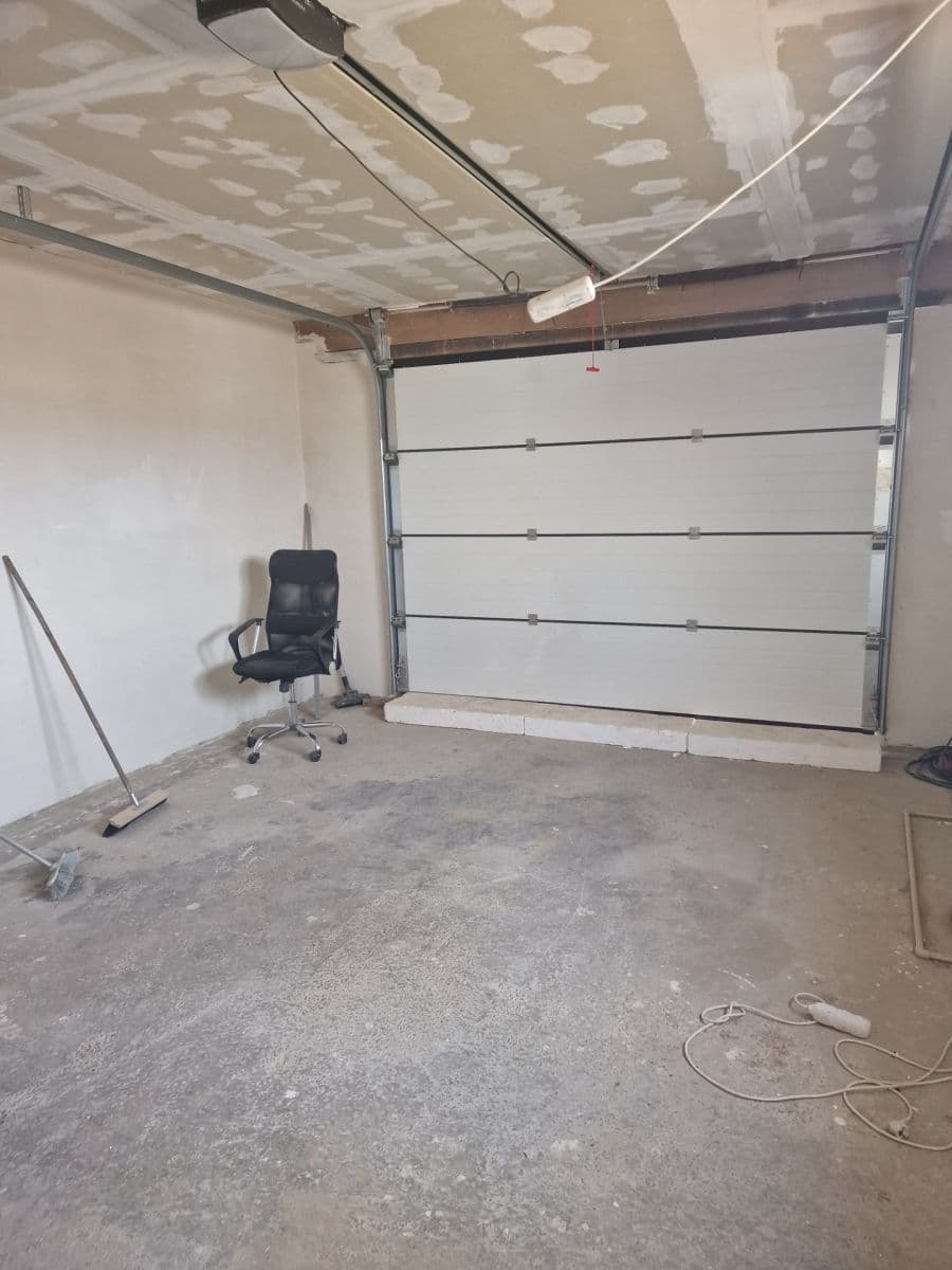 Predaj domu 120 m², pozemek 810 m², Sídliště na Sadech, České Velenice, Jihočeský kraj Predaj domu 120 m², pozemek 810 m², Sídliště na Sadech, České Velenice, Jihočeský kraj