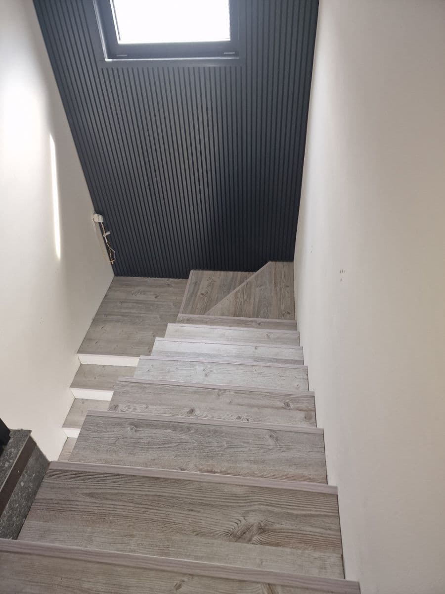 Predaj domu 120 m², pozemek 810 m², Sídliště na Sadech, České Velenice, Jihočeský kraj Predaj domu 120 m², pozemek 810 m², Sídliště na Sadech, České Velenice, Jihočeský kraj