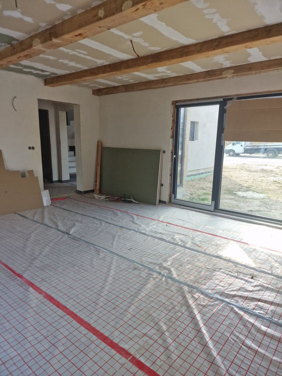 Predaj domu 120 m², pozemek 810 m², Sídliště na Sadech, České Velenice, Jihočeský kraj Predaj domu 120 m², pozemek 810 m², Sídliště na Sadech, České Velenice, Jihočeský kraj