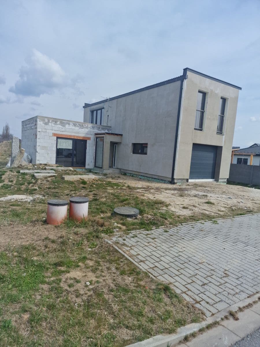 Predaj domu 120 m², pozemek 810 m², Sídliště na Sadech, České Velenice, Jihočeský kraj Predaj domu 120 m², pozemek 810 m², Sídliště na Sadech, České Velenice, Jihočeský kraj