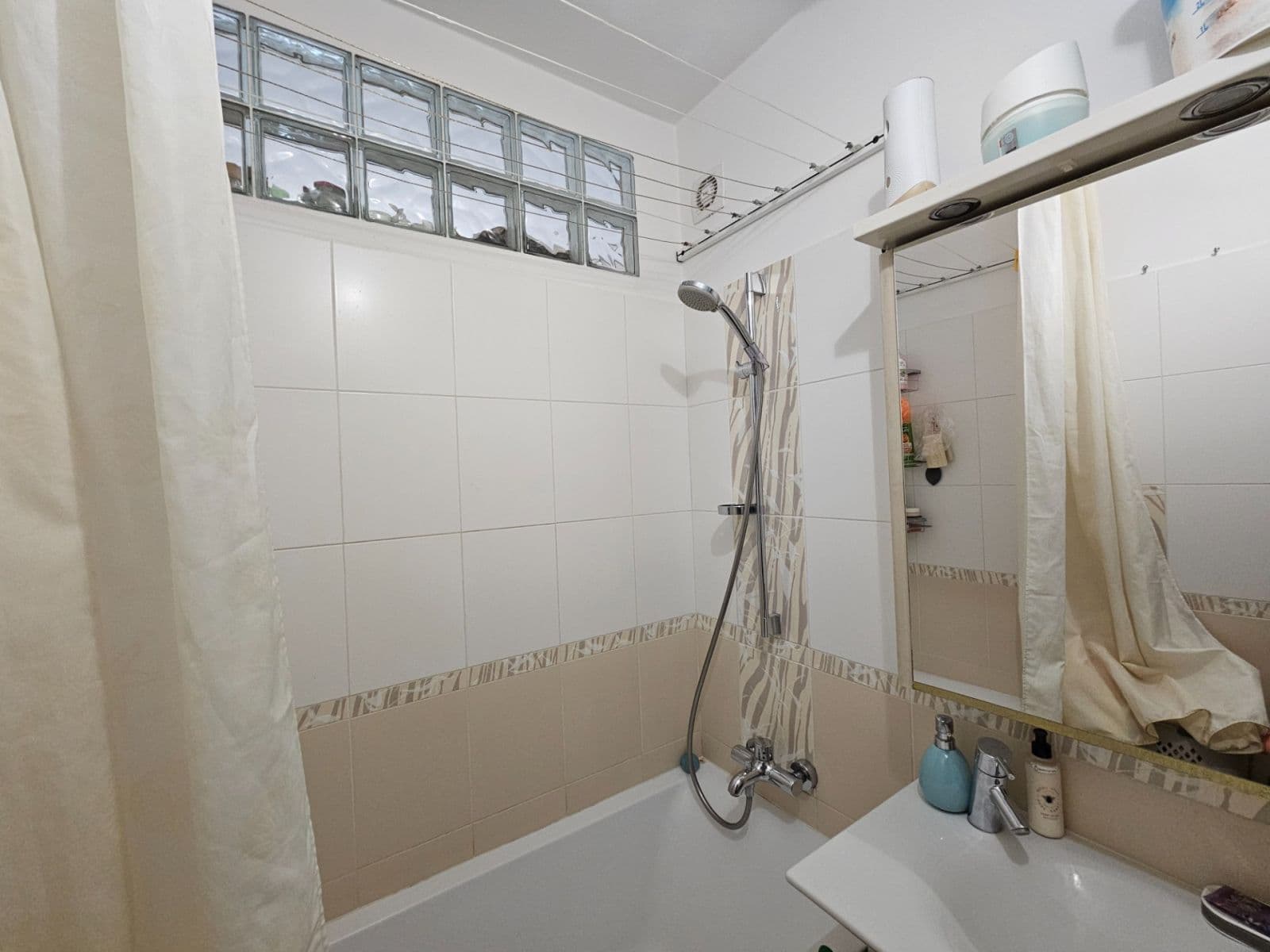 Predaj bytu 2-izbový 52 m², Šumperská, Praha, Praha Predaj bytu 2-izbový 52 m², Šumperská, Praha, Praha
