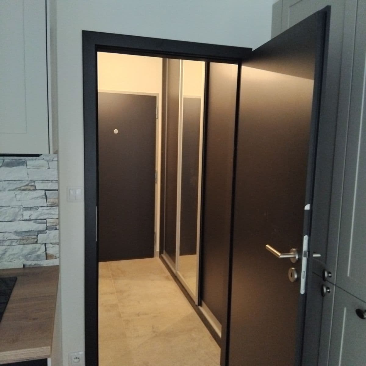 Prenájom bytu 1-izbový 35 m², Gerstelova, Praha, Praha Prenájom bytu 1-izbový 35 m², Gerstelova, Praha, Praha