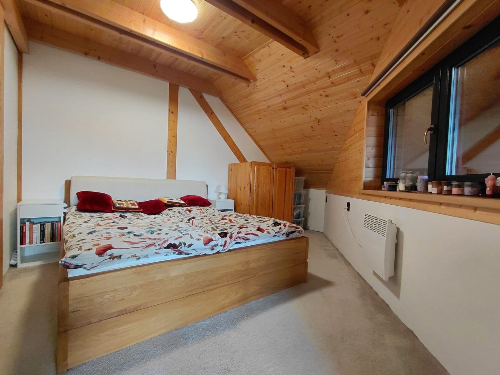 Prenájom bytu 3-izbový 60 m², Kinských, Rožnov pod Radhoštěm, Zlínský kraj Prenájom bytu 3-izbový 60 m², Kinských, Rožnov pod Radhoštěm, Zlínský kraj