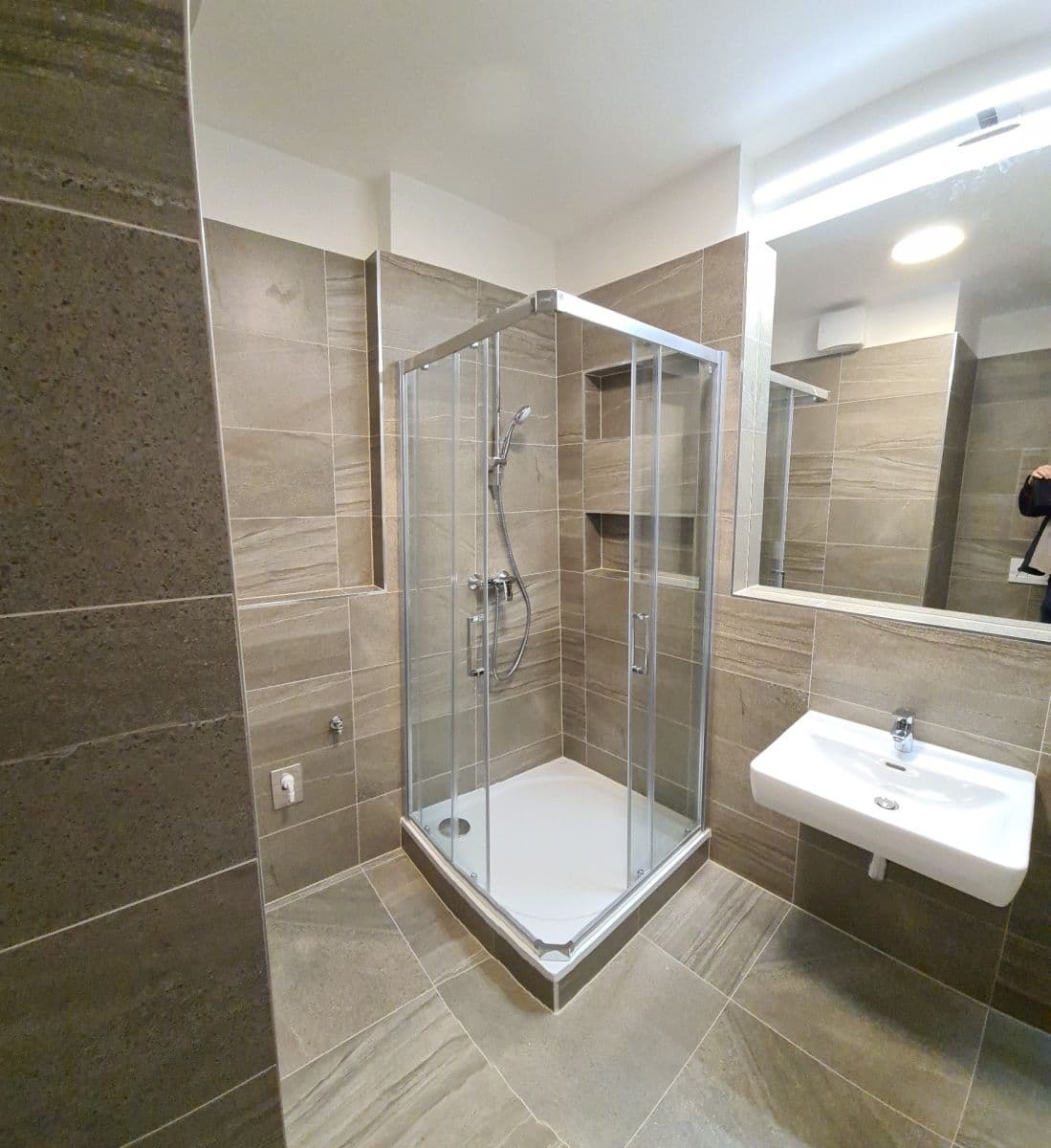 Prenájom bytu 2-izbový 58 m², Praha, Praha Prenájom bytu 2-izbový 58 m², Praha, Praha