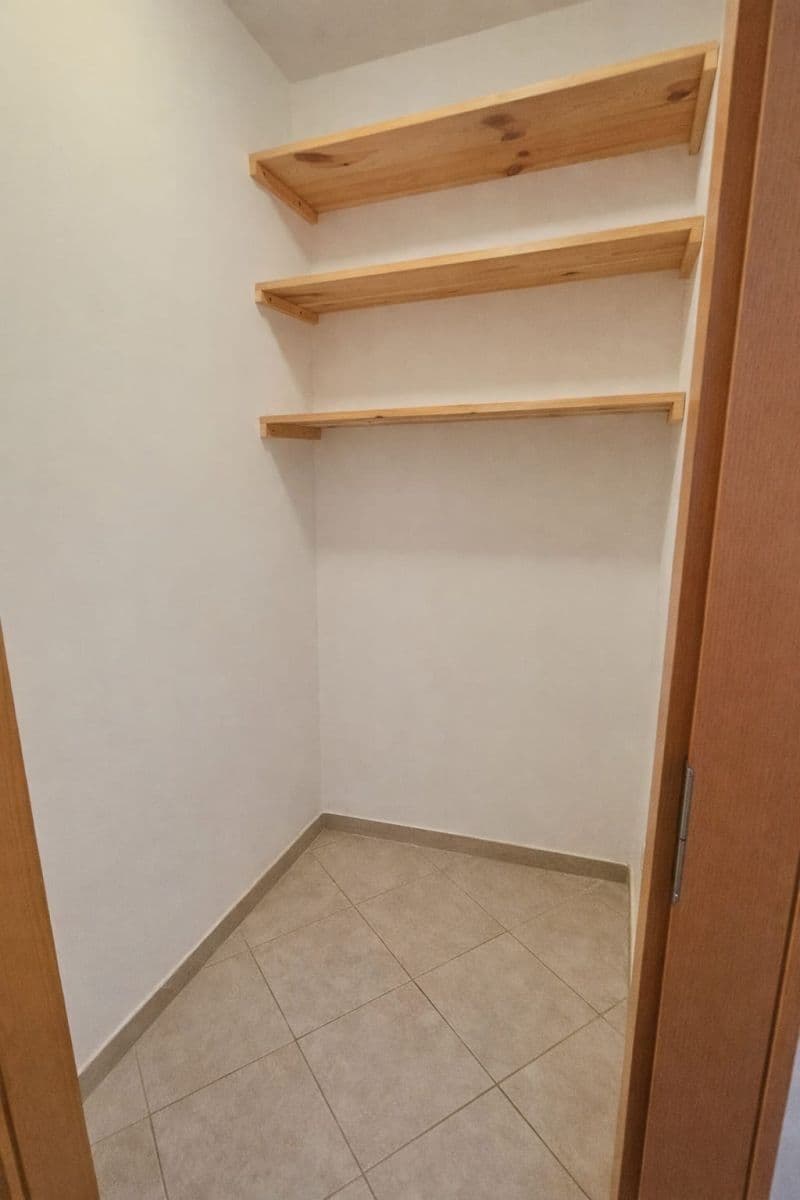 Prenájom bytu 1-izbový 42 m², Sazovická, Praha, Praha Prenájom bytu 1-izbový 42 m², Sazovická, Praha, Praha