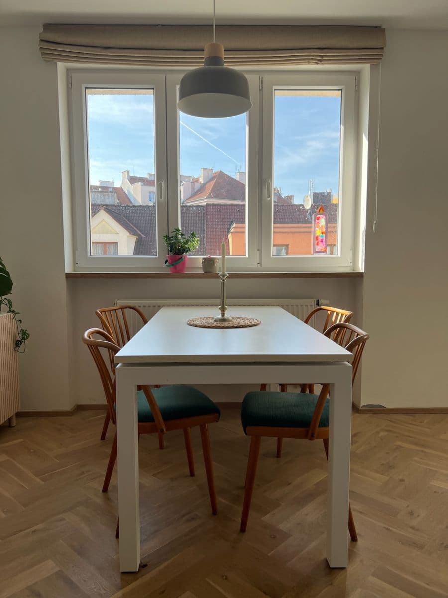 Predaj bytu 2-izbový 81 m², Gruzínská, Plzeň, Plzeňský kraj Predaj bytu 2-izbový 81 m², Gruzínská, Plzeň, Plzeňský kraj