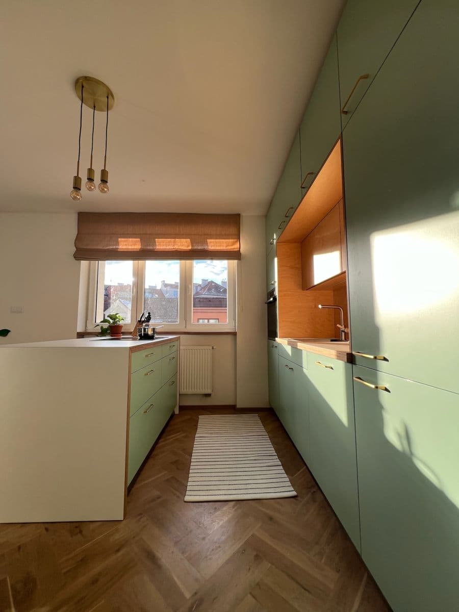 Predaj bytu 2-izbový 81 m², Gruzínská, Plzeň, Plzeňský kraj Predaj bytu 2-izbový 81 m², Gruzínská, Plzeň, Plzeňský kraj