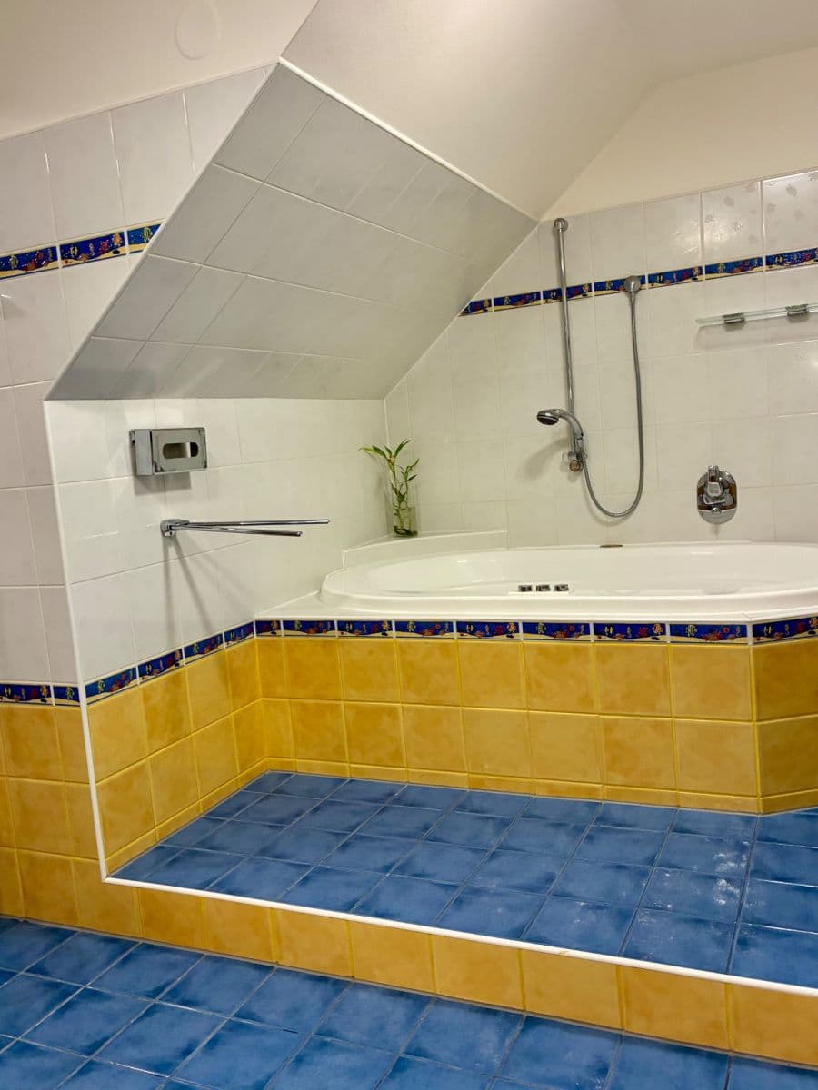 Prenájom bytu 2-izbový 60 m², Českomalínská, Praha, Praha Prenájom bytu 2-izbový 60 m², Českomalínská, Praha, Praha