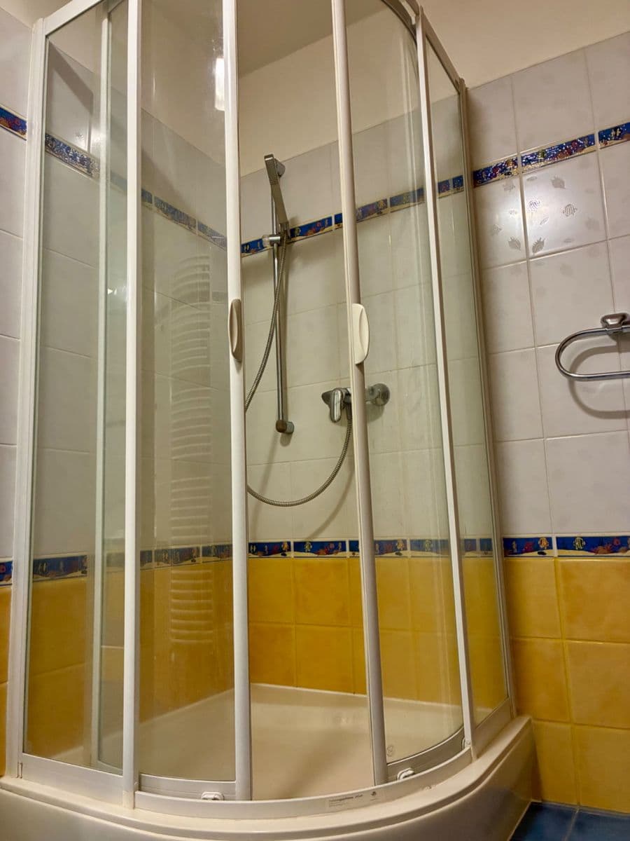 Prenájom bytu 2-izbový 60 m², Českomalínská, Praha, Praha Prenájom bytu 2-izbový 60 m², Českomalínská, Praha, Praha