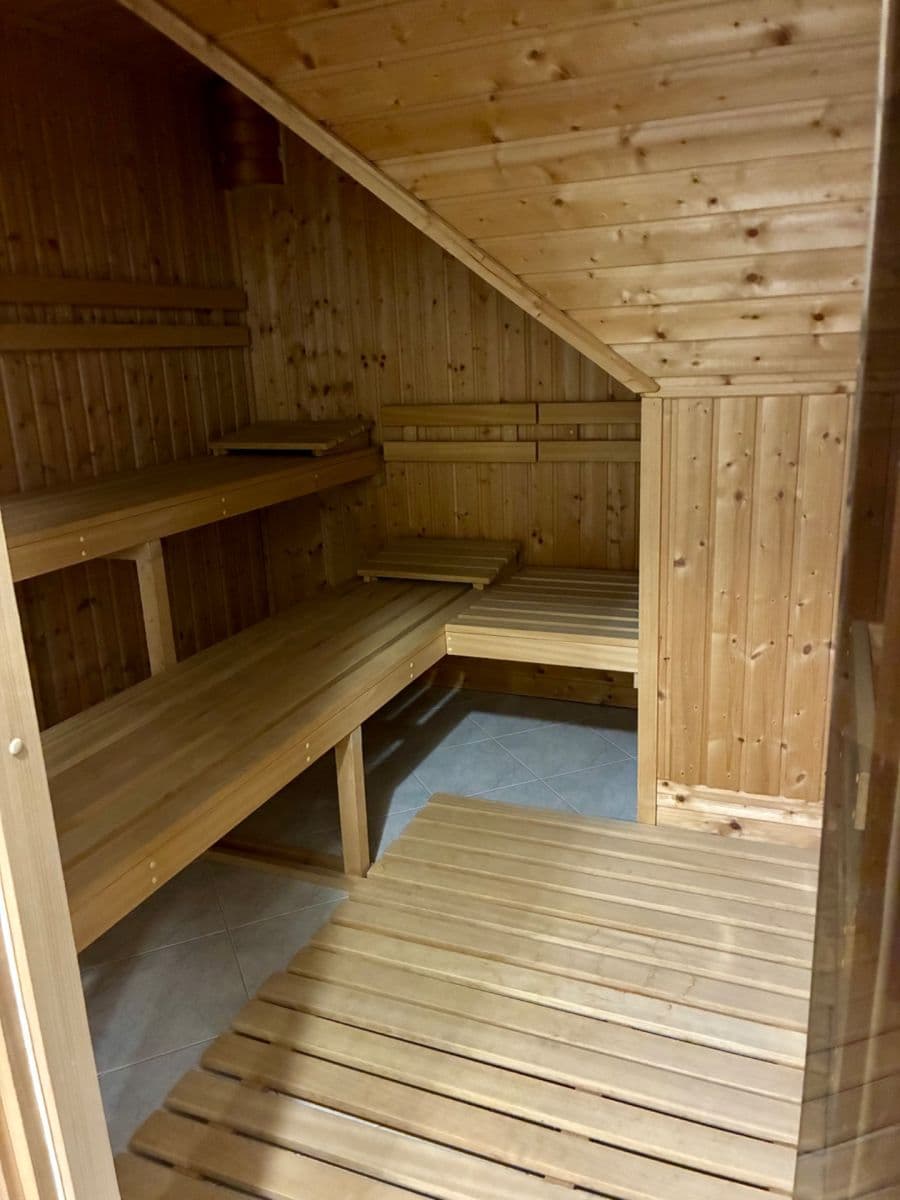 Prenájom bytu 2-izbový 60 m², Českomalínská, Praha, Praha Prenájom bytu 2-izbový 60 m², Českomalínská, Praha, Praha