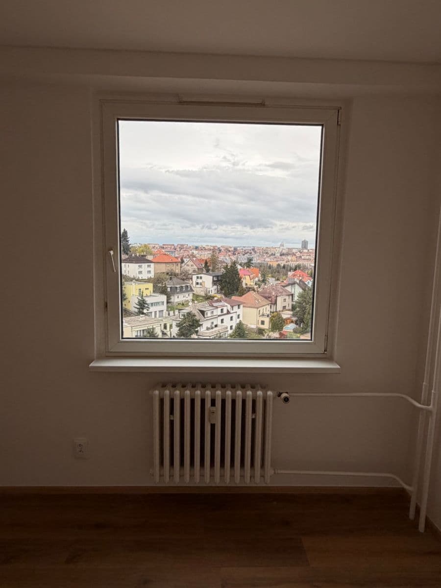 Prenájom bytu 3-izbový 59 m², V Dolině, Praha, Praha Prenájom bytu 3-izbový 59 m², V Dolině, Praha, Praha