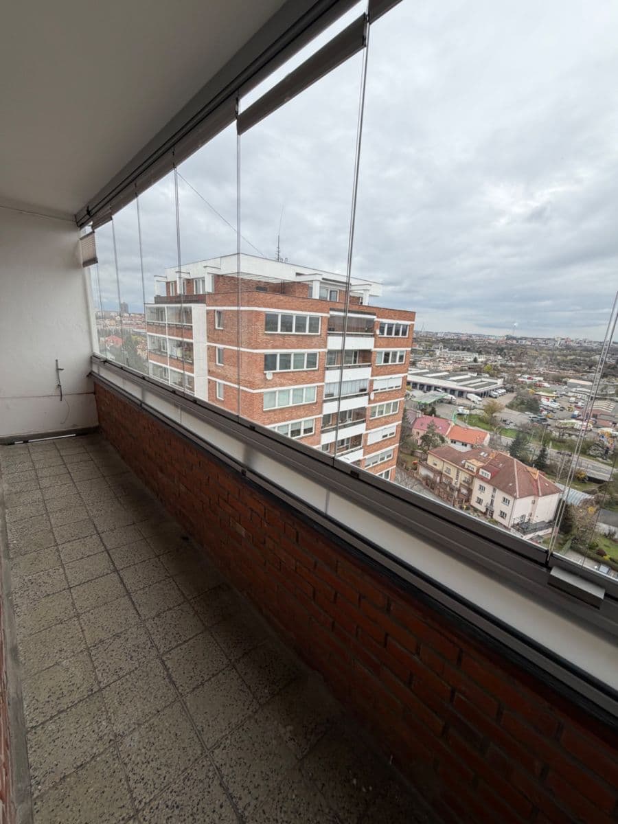 Prenájom bytu 3-izbový 59 m², V Dolině, Praha, Praha Prenájom bytu 3-izbový 59 m², V Dolině, Praha, Praha